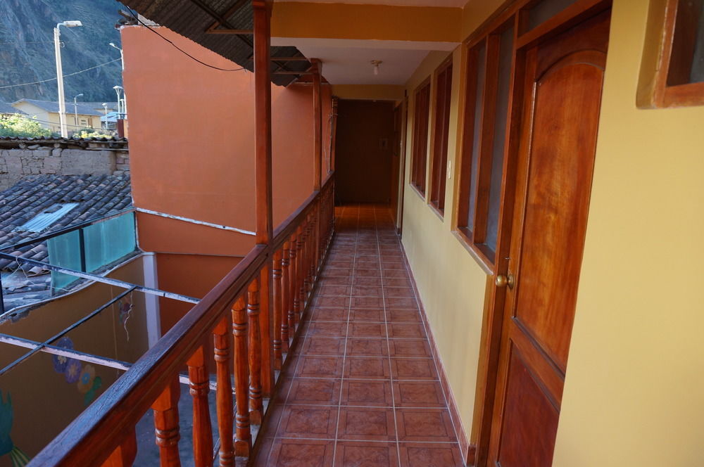 Wasi Away Hostel Ollantaytambo Extérieur photo
